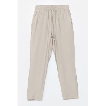 Pantaloni cu snur in talie