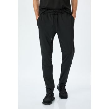 Pantaloni de trening conici cu snur