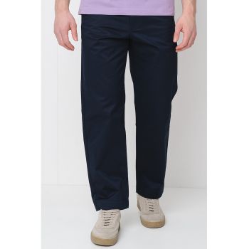 Pantaloni drepti cu talie medie
