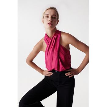 Top uni cu model halter
