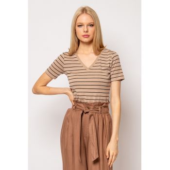 Tricou in dungi cu decolteu in V
