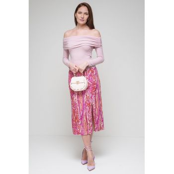 Bluza cu decolteu pe umeri
