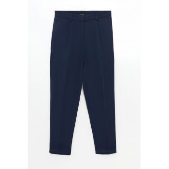 Pantaloni cu talie inalta si buzunare oblice