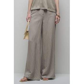 Pantaloni din satin cu croiala ampla