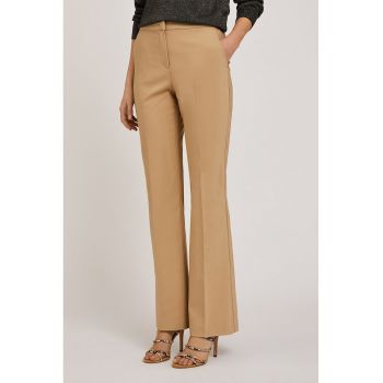 Pantaloni evazati cu buzunare laterale