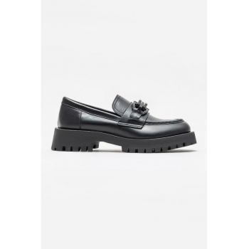 Pantofi loafer de piele cu detaliu de lant