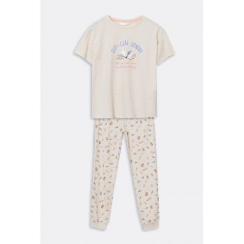 Pijama cu pantaloni lungi si imprimeu grafic