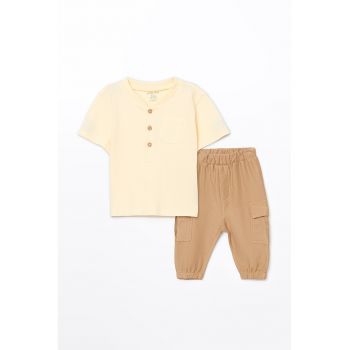 Set de tricou si pantaloni cargo