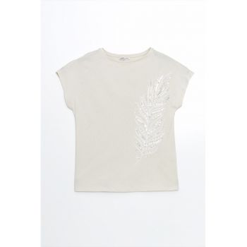 Tricou cu aplicatii cu paiete