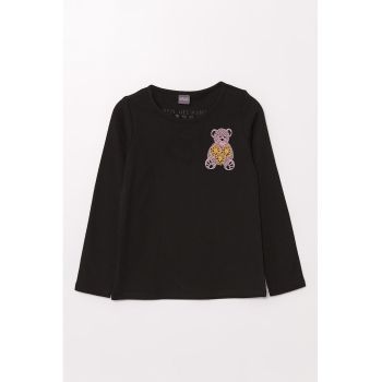 Bluza cu imprimeu si decolteu la baza gatului