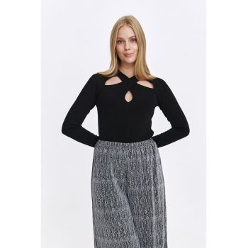 Bluza stralucitoare cu decupaje