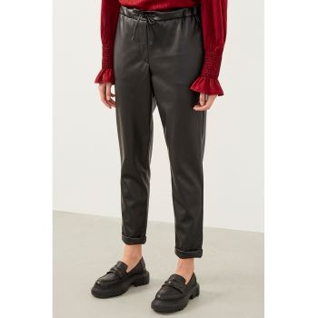 Pantaloni crop cu croiala regular-fit si talie inalta