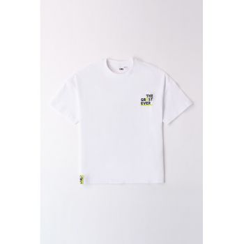 Tricou cu decolteu la baza gatului si imprimeu