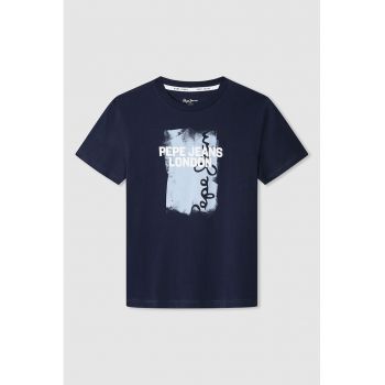 Tricou cu decolteu la baza gatului si imprimeu Alex