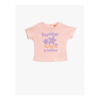 Tricou cu imprimeu si decolteu la baza gatului