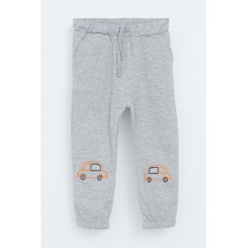 Pantaloni de trening cu snur de ajustare si imprimeu grafic