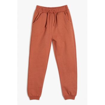 Pantaloni de trening cu snur in talie