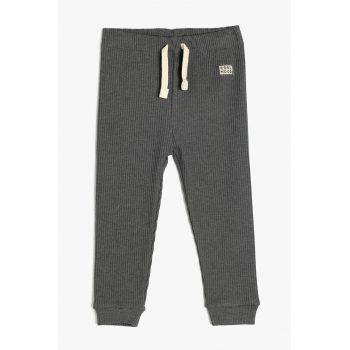 Pantaloni de trening cu snur