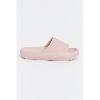 Papuci cu model uni