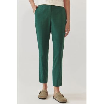 Pantaloni din amestec de lyocell cu pliuri