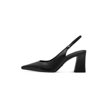 Pantofi de piele cu varf ascutit