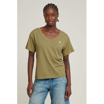 Tricou cu decolteu in V si logo