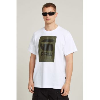 Tricou cu decolteu la baza gatului de bumbac organic cu logo
