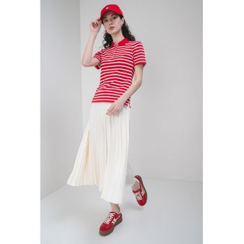 Tricou polo cu model uni si logo discret