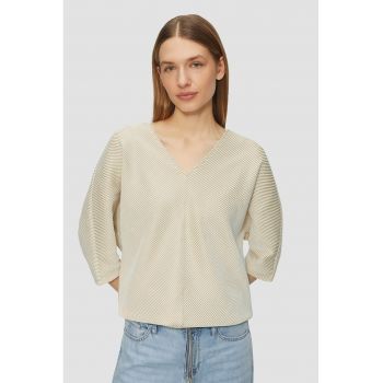 Bluza cu decolteu in V si model cu dungi