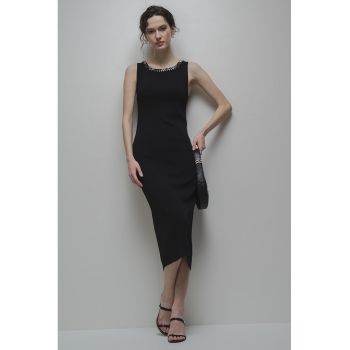 Rochie midi cu croiala dreapta