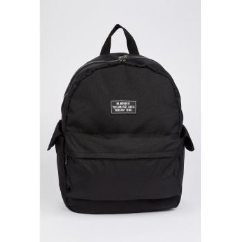 Rucsac cu aplicatie text