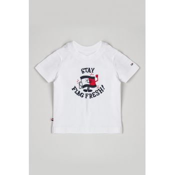 Tricou cu decolteu la baza gatului si imprimeu