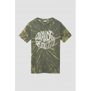 Tricou cu model tie-dye si text