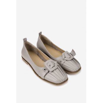 Pantofi dama  taupe din piele naturala cu catarama din piele