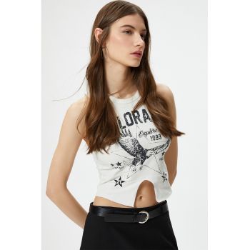 Top crop cu imprimeu grafic