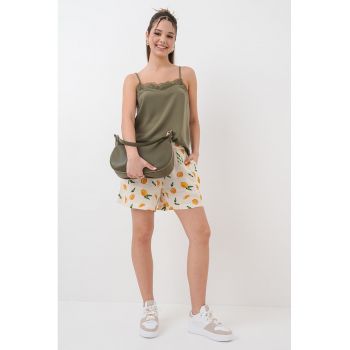 Top cu insertii de dantela