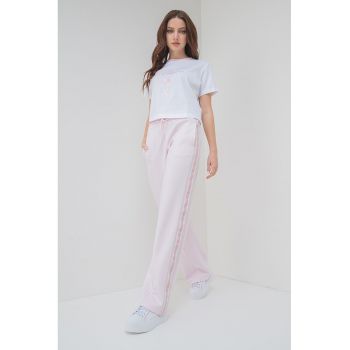 Tricou crop cu broderie logo