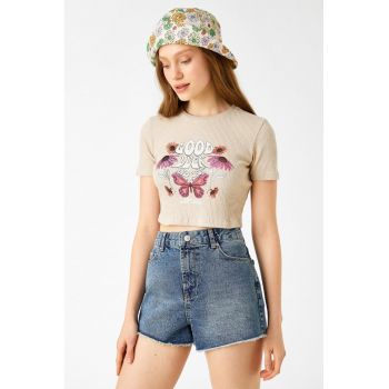 Tricou crop cu imprimeu grafic