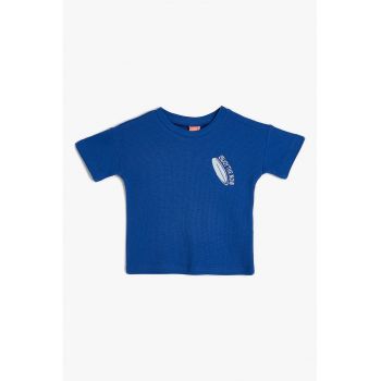 Tricou cu broderie pe piept