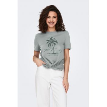 Tricou cu decolteu la baza gatului - cu imprimeu grafic