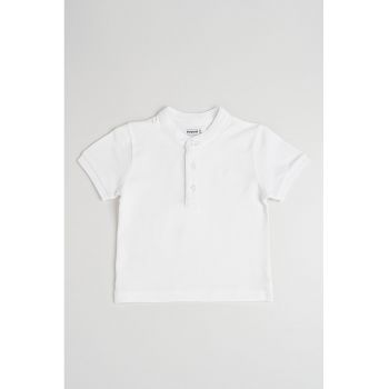 Tricou cu fenta cu nasturi