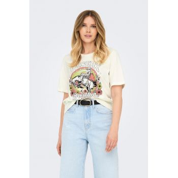 Tricou cu imprimeu si decolteu la baza gatului