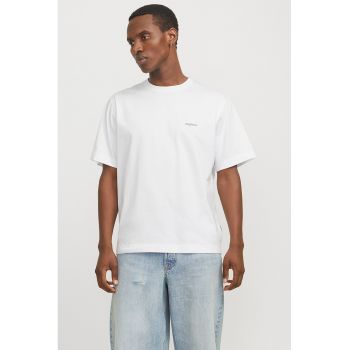 Tricou lejer cu imprimeu pe partea din spate