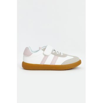 Pantofi sport cu velcro si garnituri sintetice