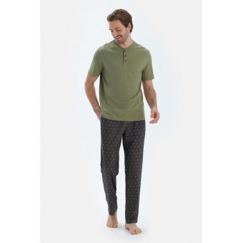 Pijama din bumbac si modal cu fenta cu nasturi