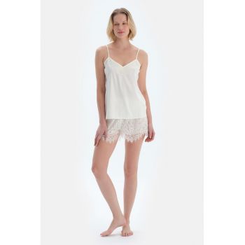 Pijama scurta din dantela