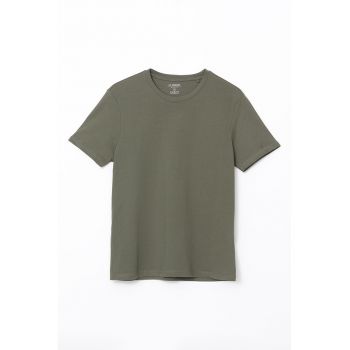 Tricou cu decolteu la baza gatului si model uni