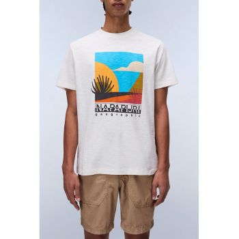 Tricou cu imprimeu grafic - logo si decolteu la baza gatului