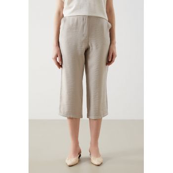 Pantaloni capri cu buzunare laterale