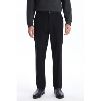 Pantaloni chino drepti